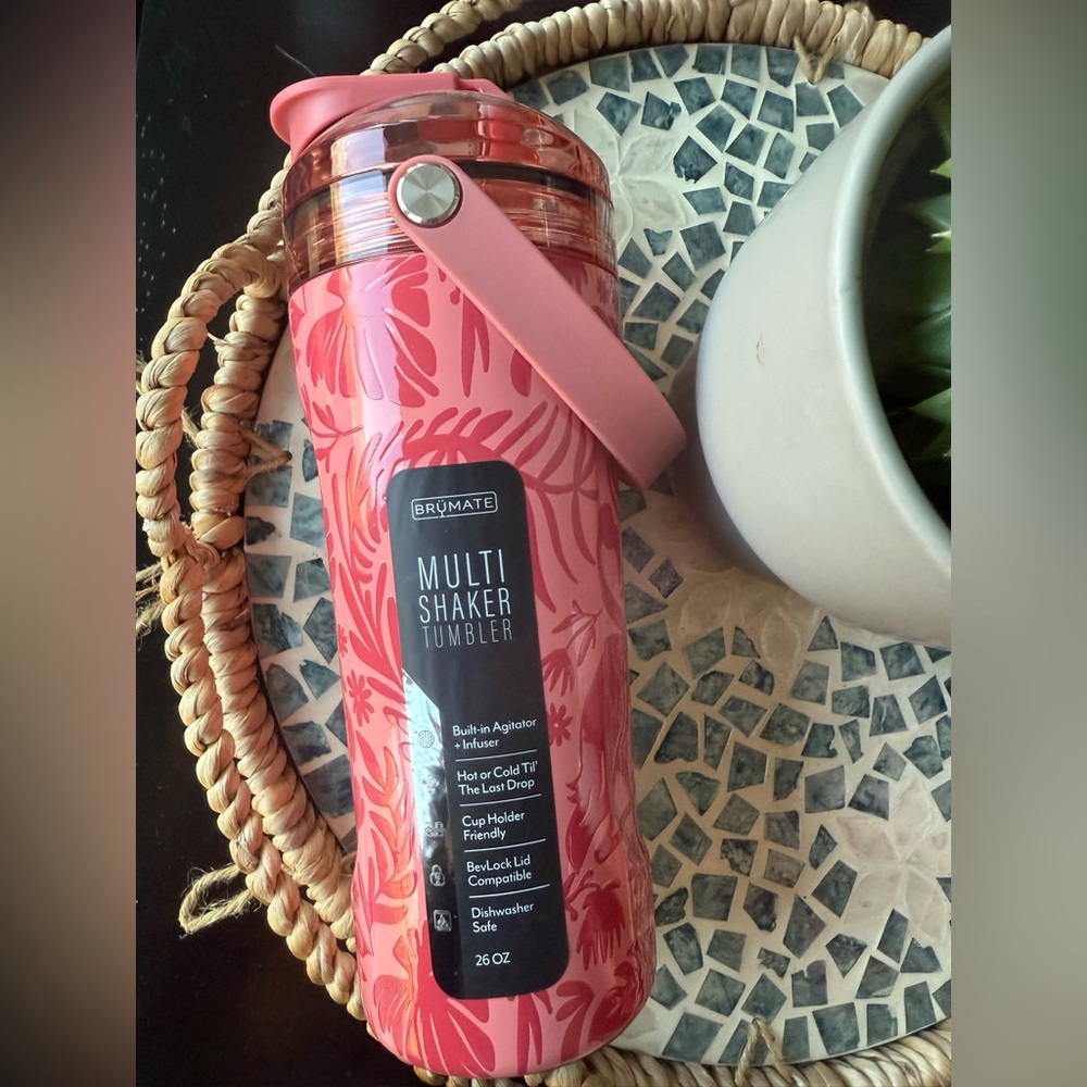 Brumate CORCOVADO REEF Multi Shaker 26oz